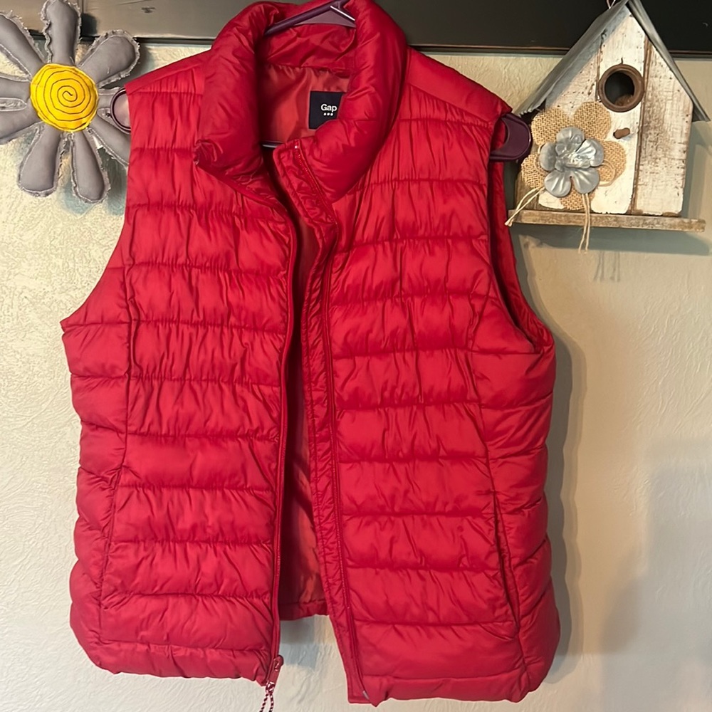 Red GAP vest
